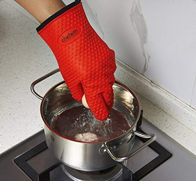 Chefaith Silicone Kitchen Gloves [Barbecue Shredding Smoker Meat Gloves] for Cooking, Baking, BBQ, Grilling [Free Pot Holder as Bonus]- Heat Resistant (Up to 480°F) Oven Mitts, Best Protection Ever